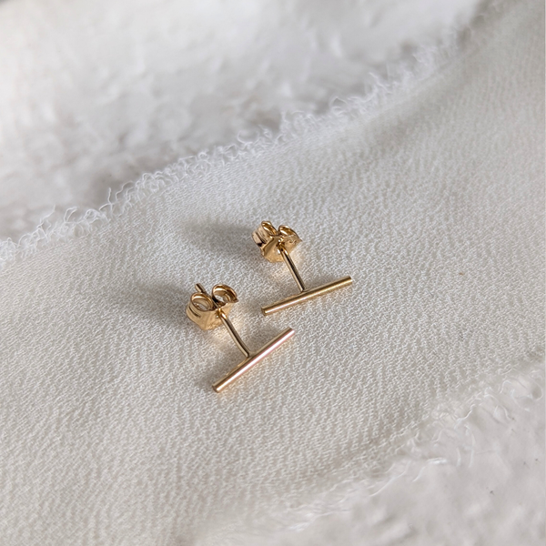 14ct Gold Filled Bar Stud Earrings