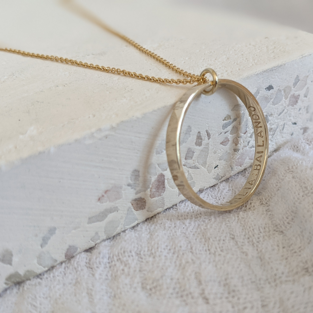 The Organic Circle Necklace