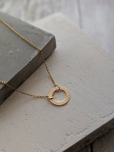 Simple gold deals circle necklace